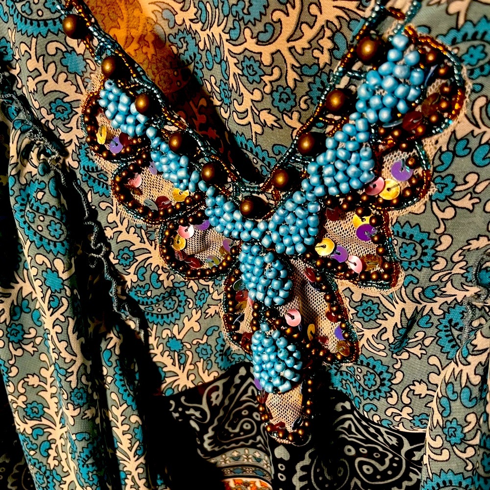 🦋BOHO-STYLE Embellished Kaftan Blouse with Flutter Sleeves🦋